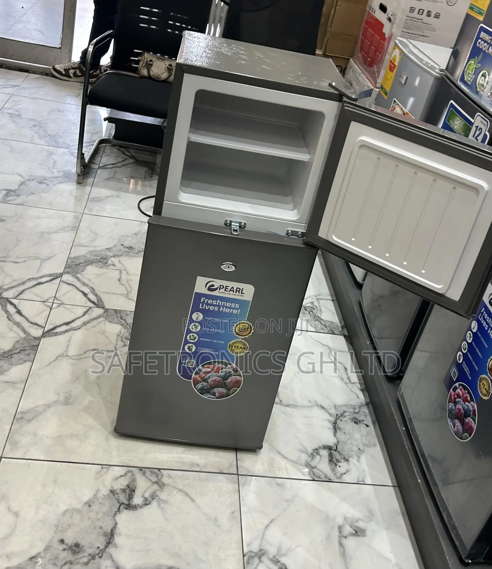 Long Lasting 80 Liters Pearl Grey Top Mount 2 Doors Electric Fridge