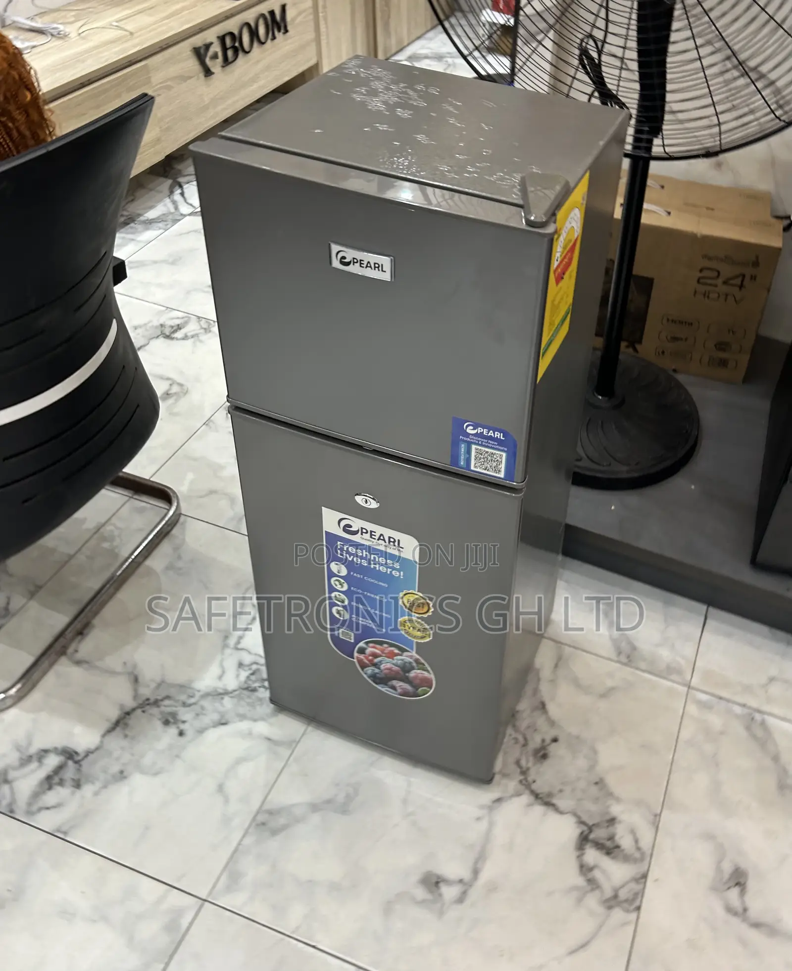 Energy Efficiency Grey 2 Doors Pearl Top Mount 80 Liters Fridge