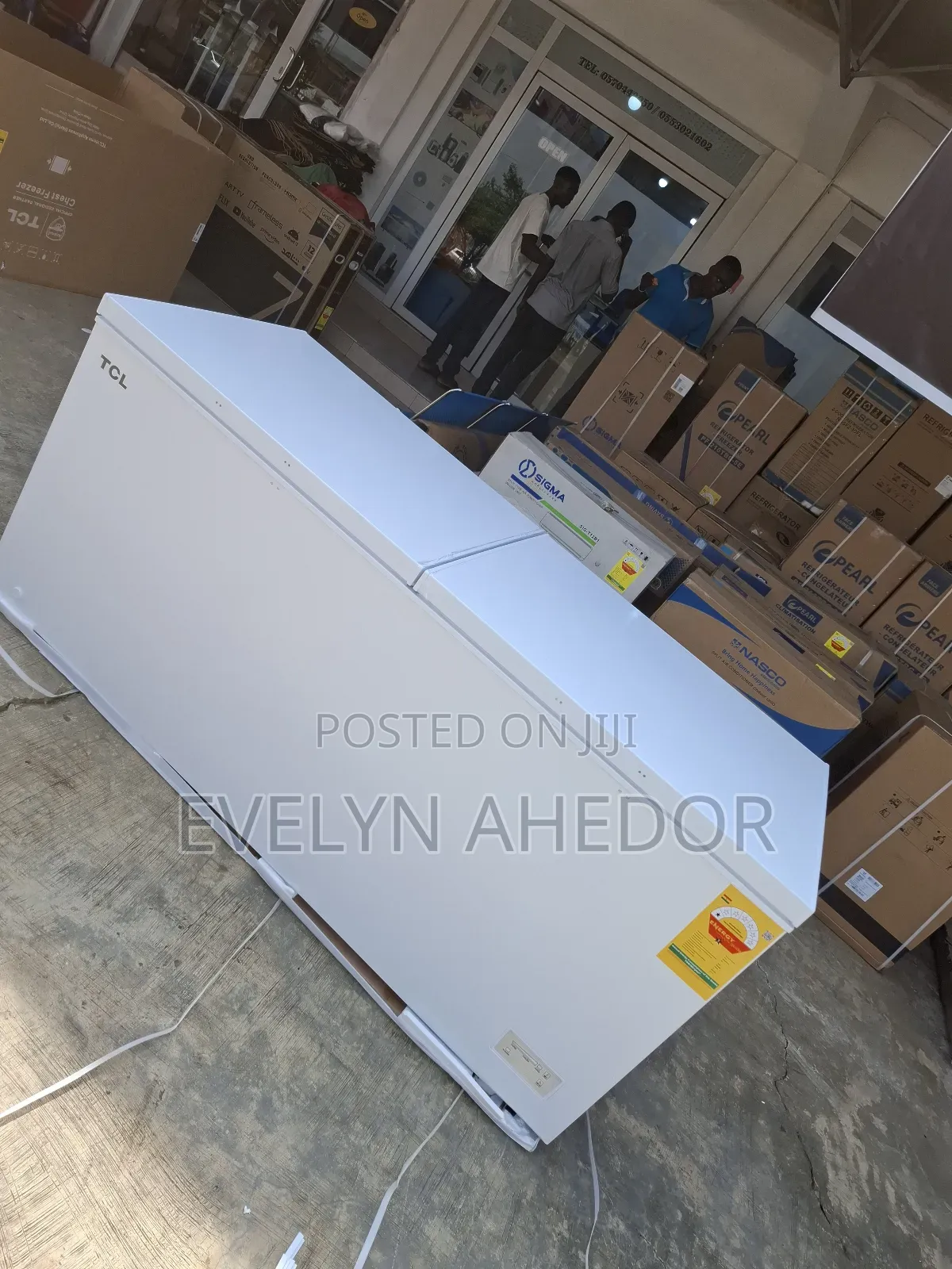 Very Specious TCL Chest Freezer 708litred Brand Available for Sale