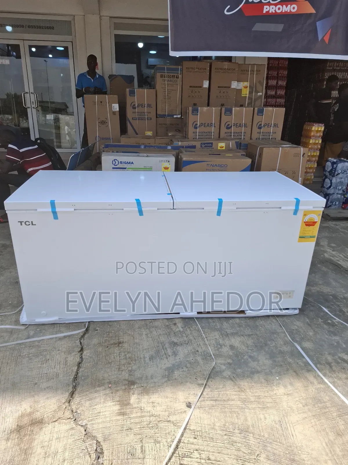 Very Specious TCL Chest Freezer 708litred Brand Available for Sale