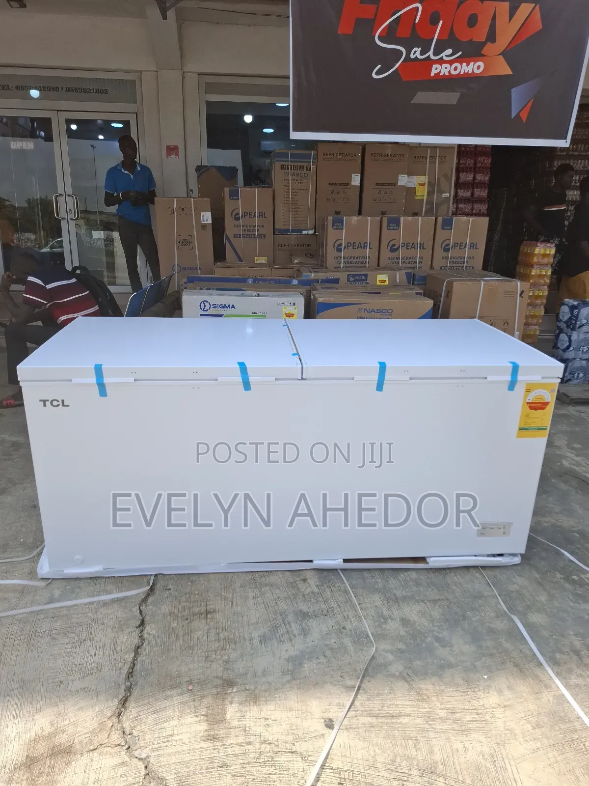 Very Specious TCL Chest Freezer 708litred Brand Available for Sale