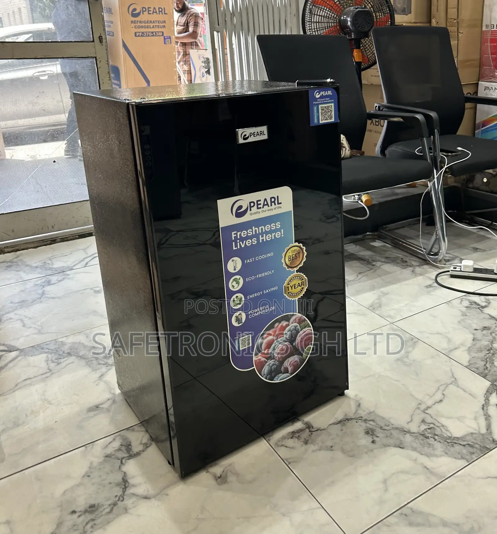 Massive New Pearl Topfreezer 91 Liters Black Singledoor Fridge