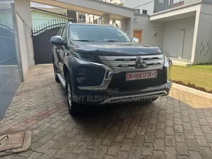 Mitsubishi Pajero 2025 Black