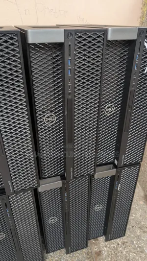 New Desktop Computer Dell Precision 5820 16GB Intel Xeon SSD 256GB