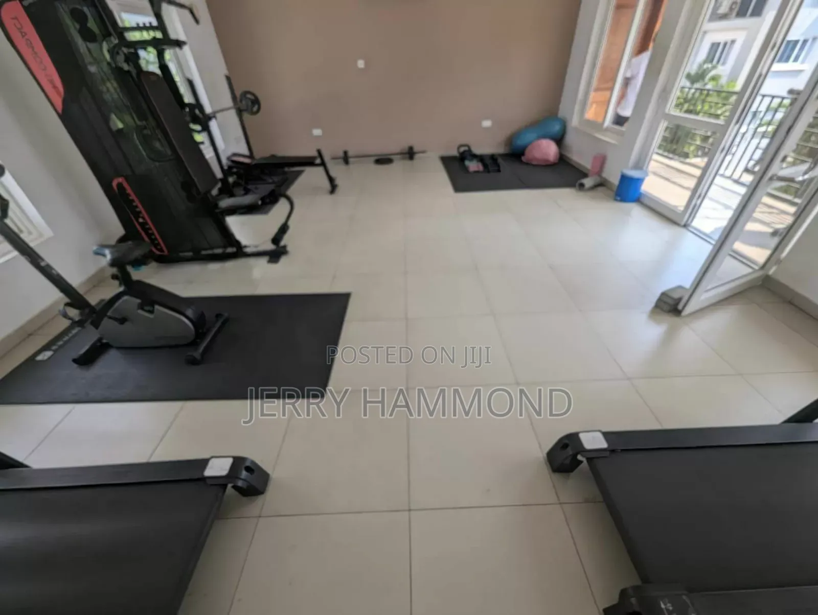 4bdrm Apartment in Cantoment, Cantonments for rent