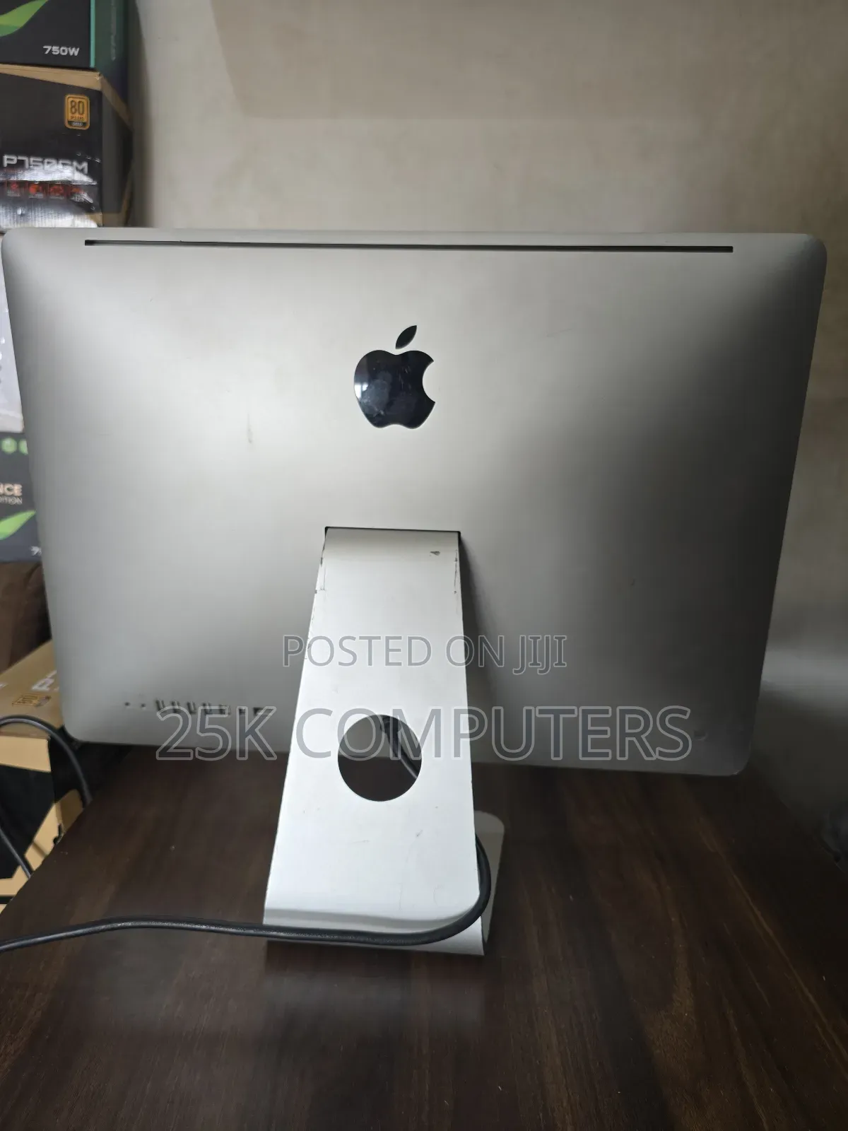 Desktop Computer Apple iMac 8GB Intel Core i3 SSD 250GB