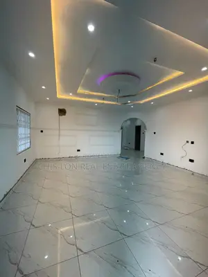 3bdrm Apartment in Chis-Lon Global, Weija Junction for rent