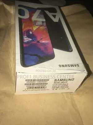 New Samsung Galaxy A70 128 GB Black