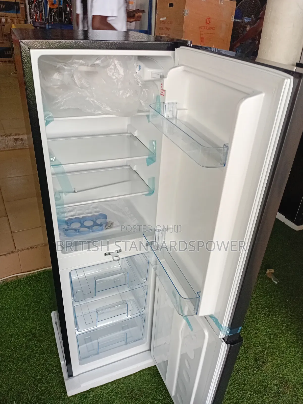Pearl 1-Star Fridge Freezer – Strong Cooling, Neat Design