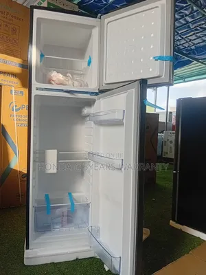 **Space-Saving Pearl 165l- Refrigerator With Freezer