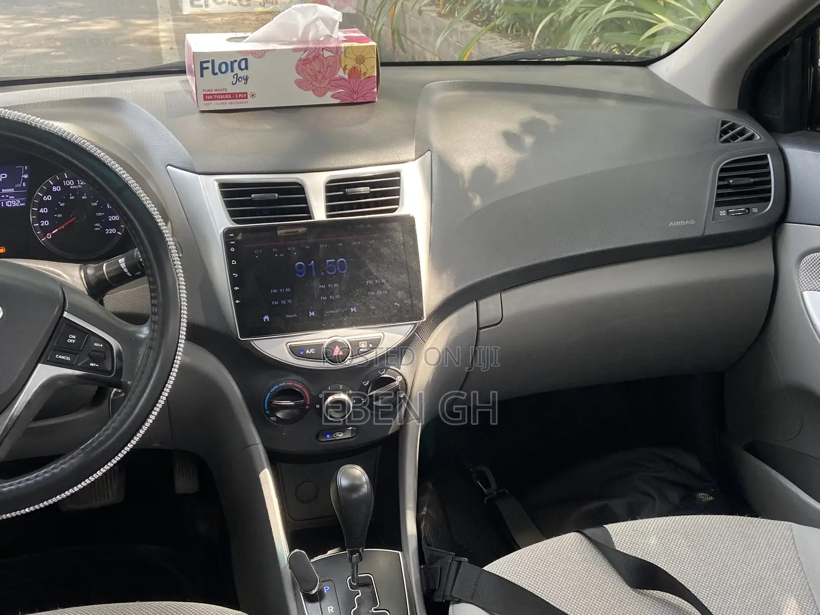 Hyundai Accent SE 2012 Gray