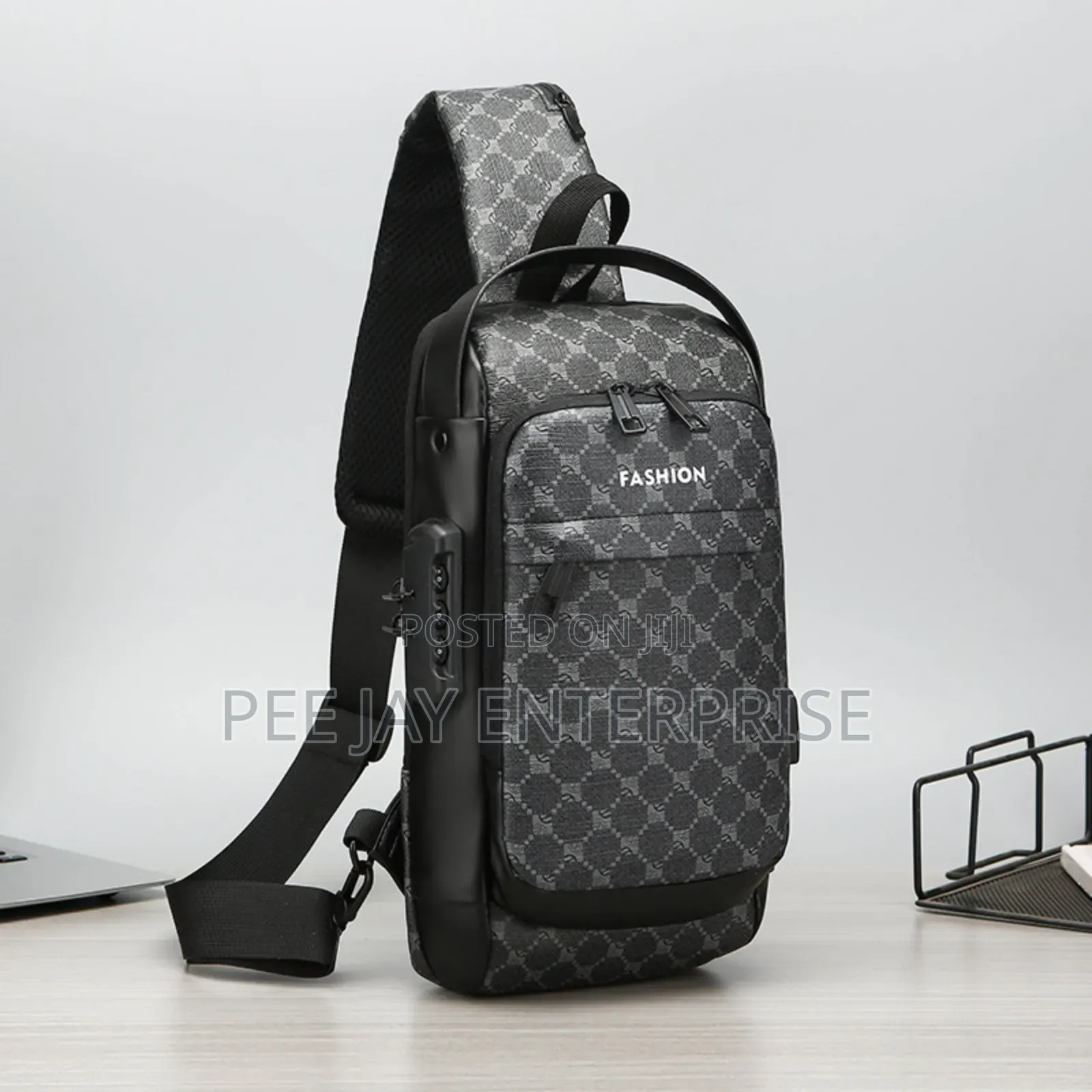 Anti-Theft Sling Backpack With a Usb Charging Port