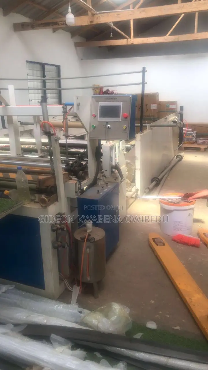 Toilet Roll Machine