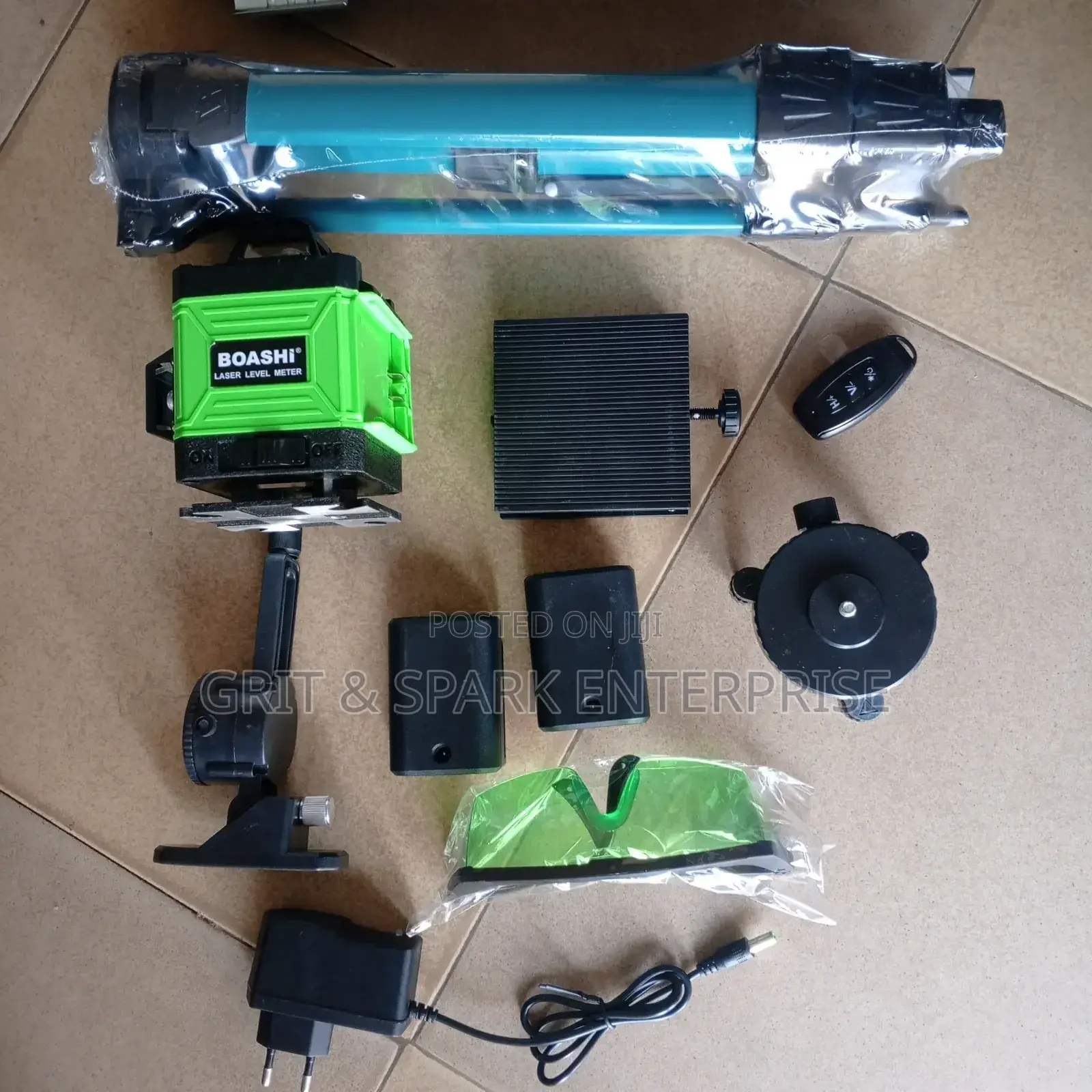Brand New Boashi Laser Level From Italy,Two Batteries(Best Brand)