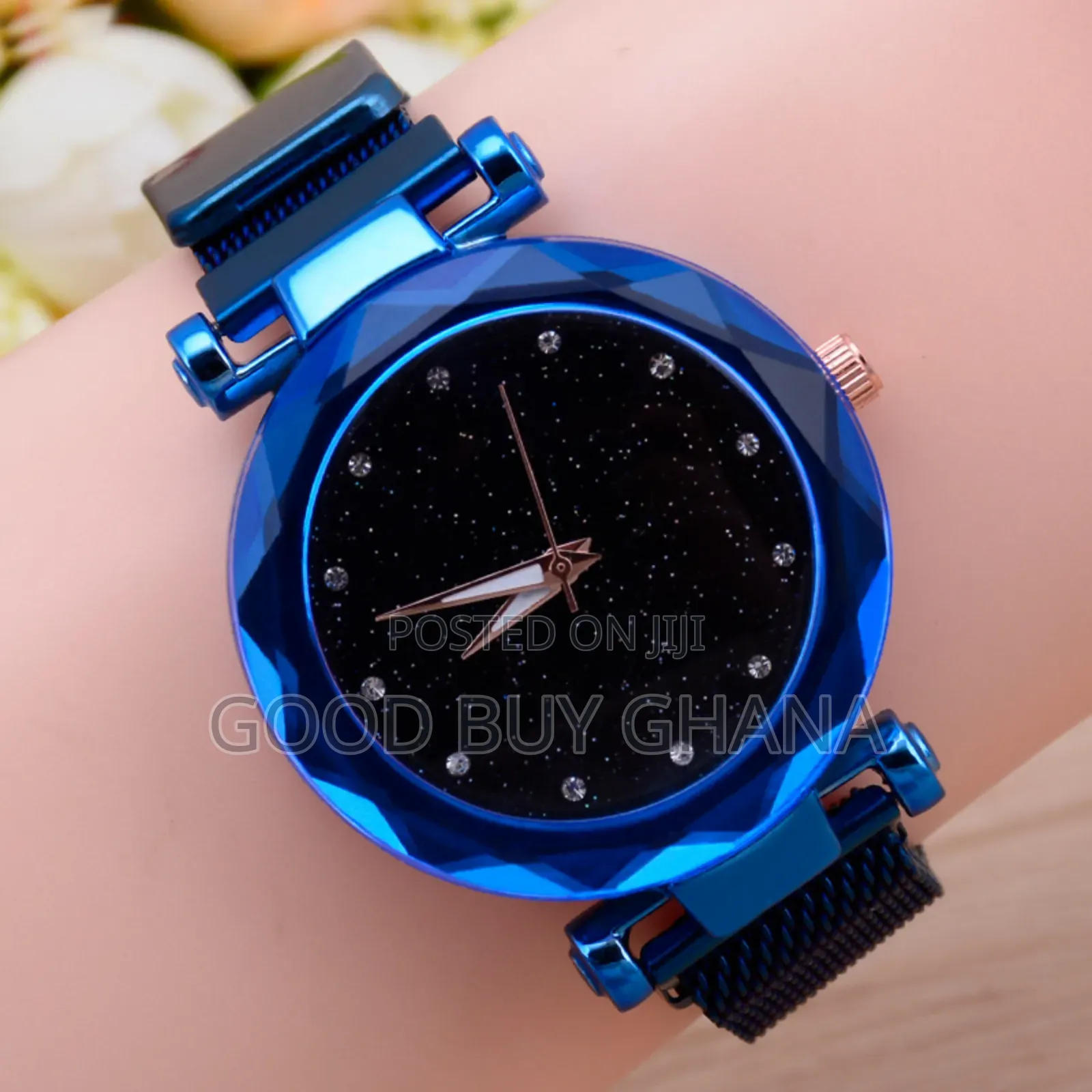Sparkles Ladies Wrist Watch in a Box