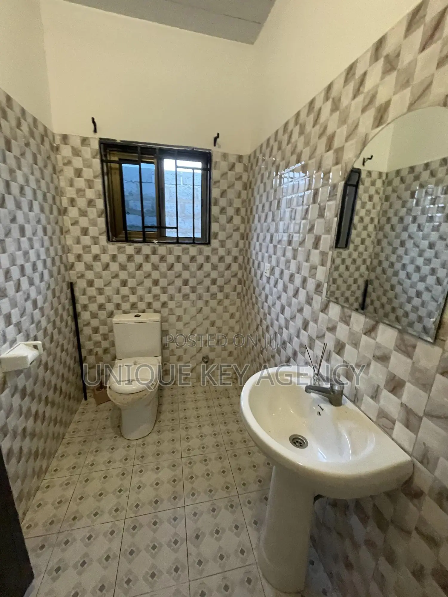 2bdrm Apartment in Unique Key Agency, Spintex for rent