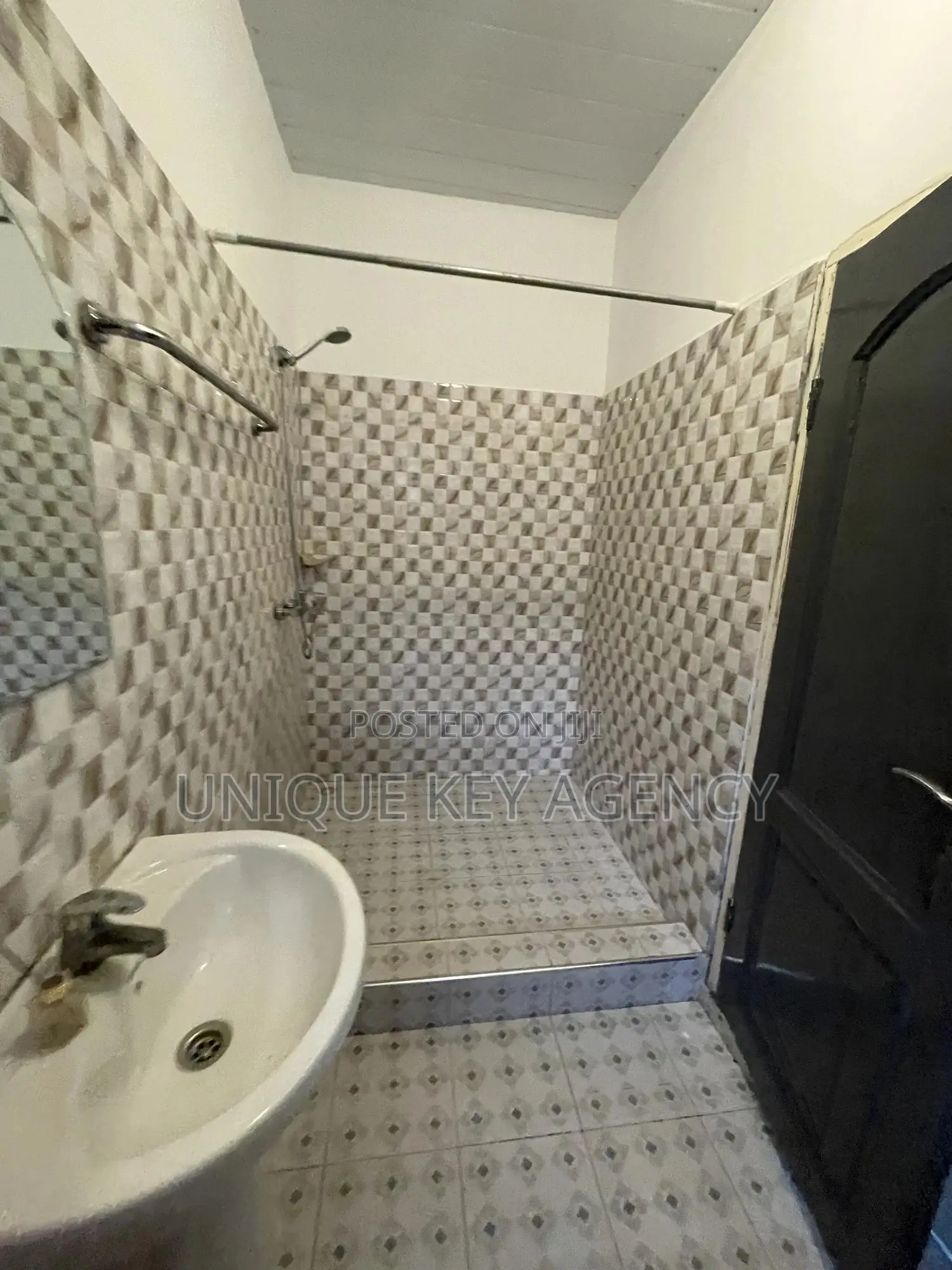 2bdrm Apartment in Unique Key Agency, Spintex for rent