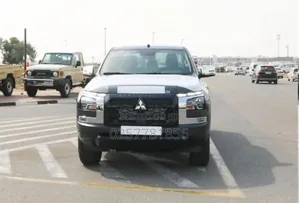 New Mitsubishi L200 2025 Gray
