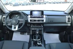New Mitsubishi L200 2025 Gray