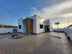2bdrm House in Mr Dennis Estates, Nyanyano for sale