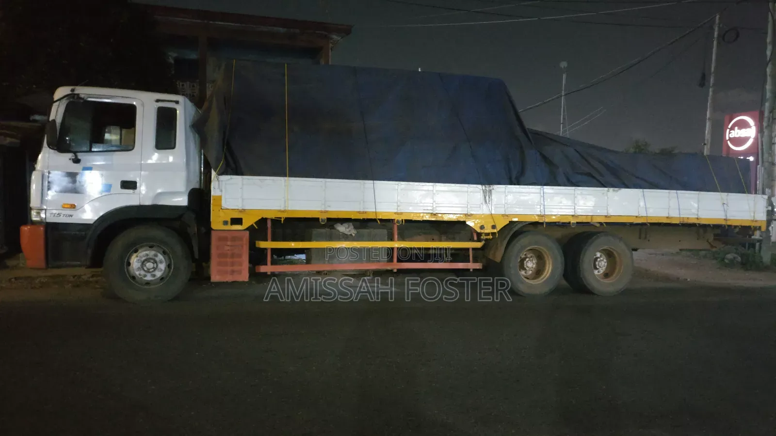 Hyundai Gold Truck for Rent