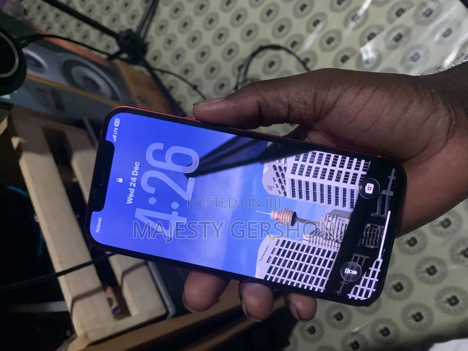 Apple iPhone 12 64 GB Red