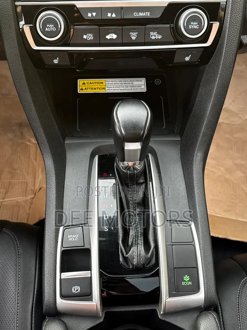 Honda Civic Touring Sedan 2020 Gray