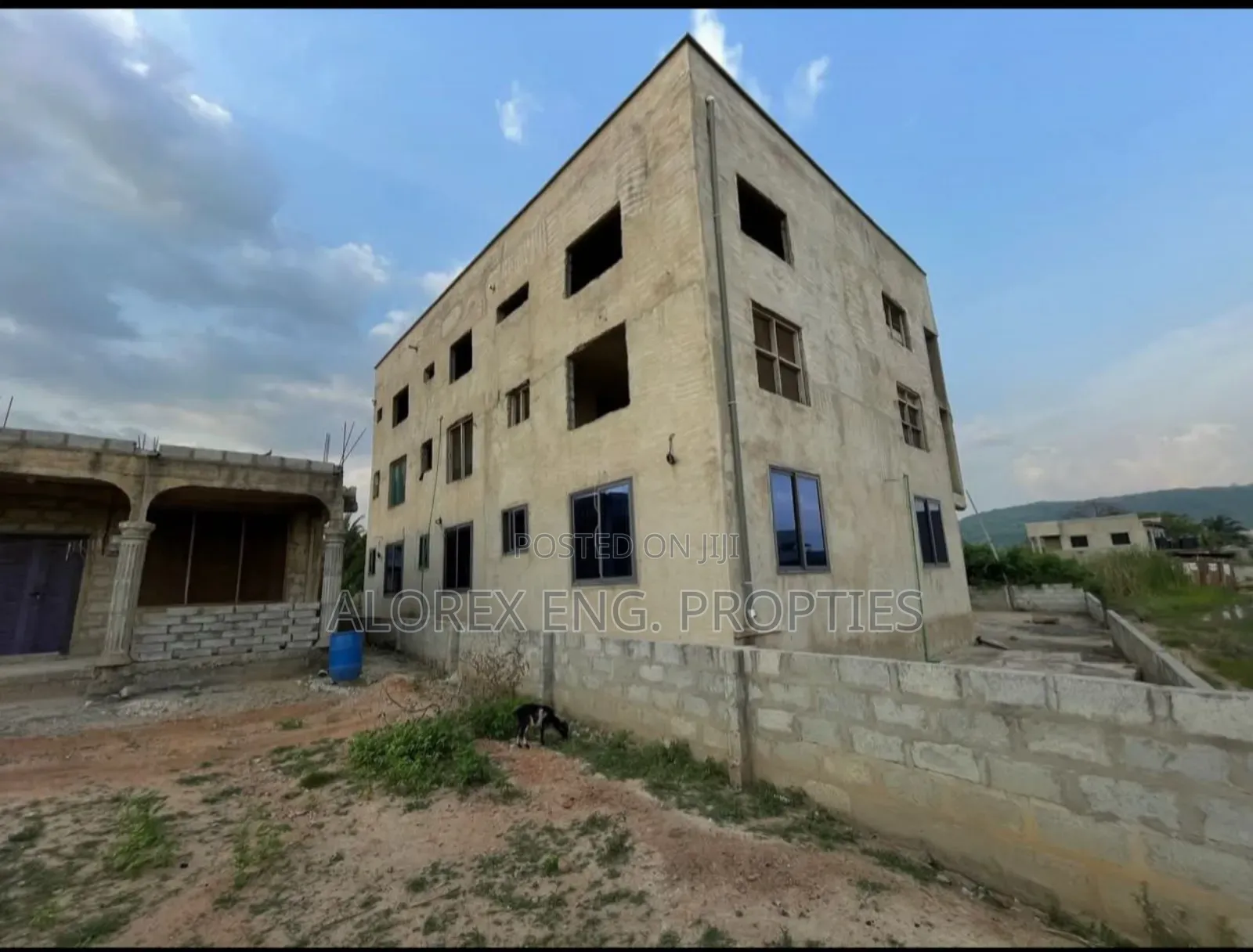 9bdrm Apartment in Uncompleted, Danfa for sale