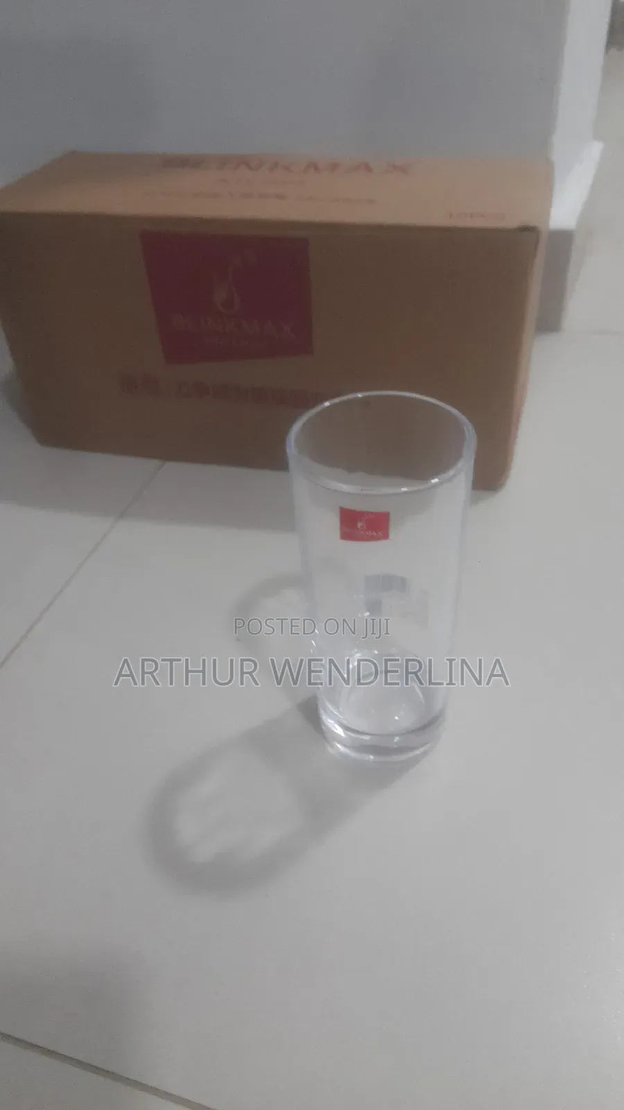 10 Pieces of Glass in a Box