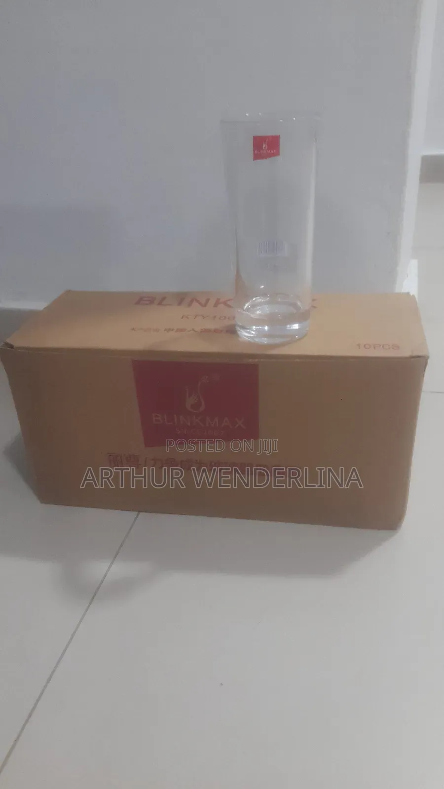 10 Pieces of Glass in a Box