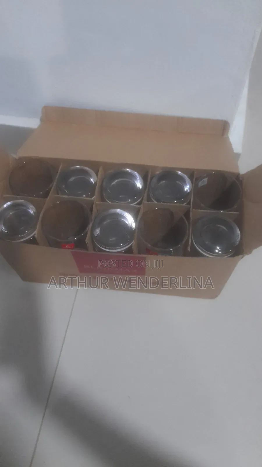 10 Pieces of Glass in a Box