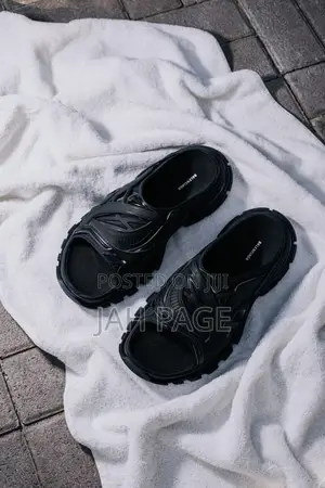 Balenciaga Slippers