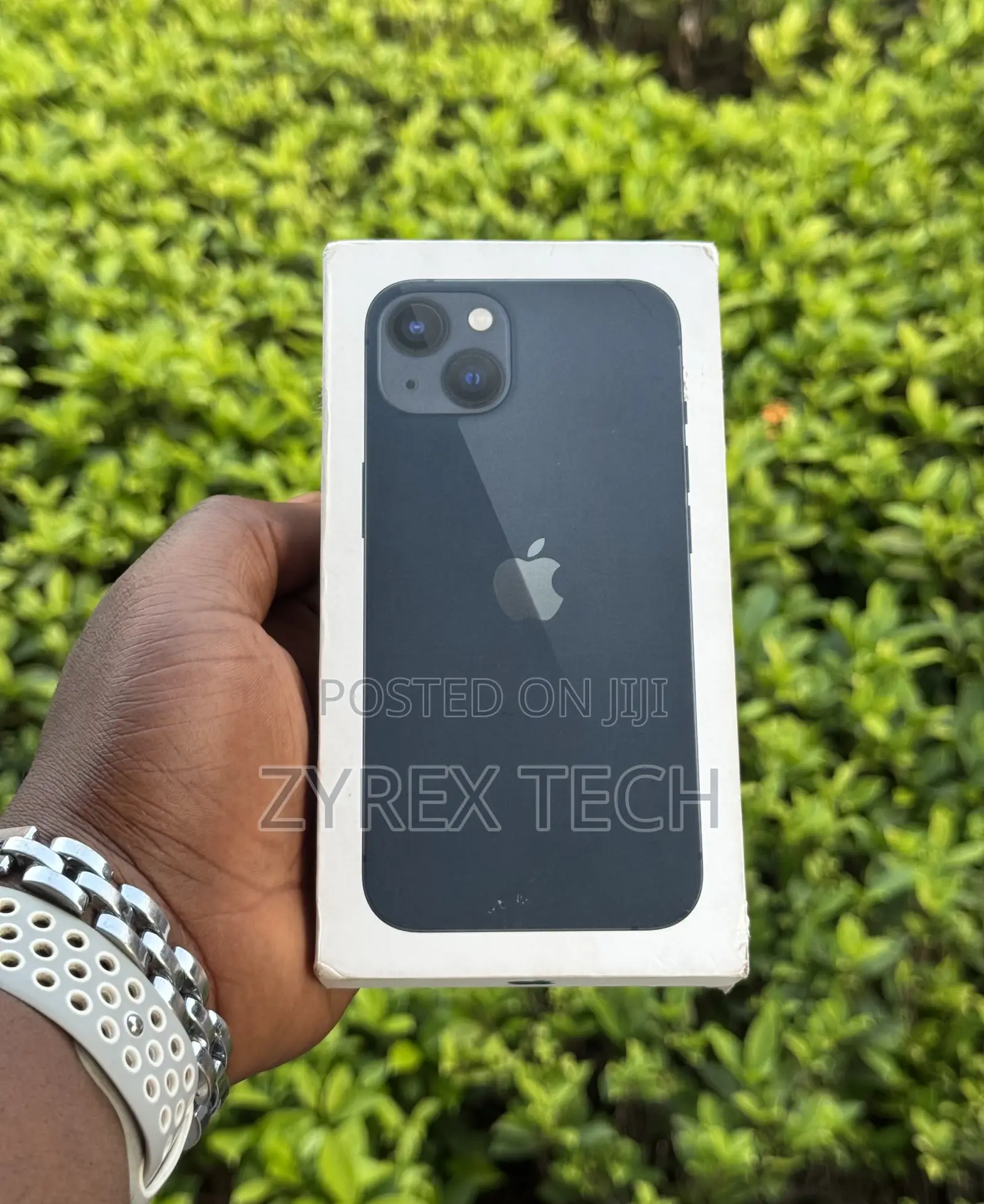 New Apple iPhone 13 128 GB Blue