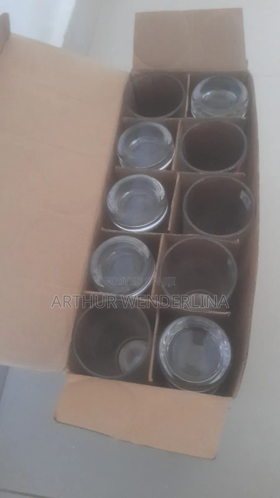10 Pieces of Glass in a Box