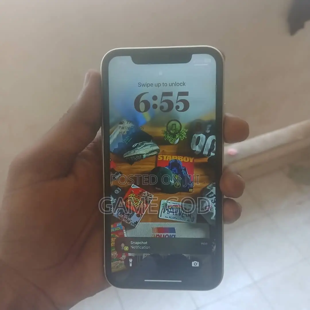 Apple iPhone 11 64 GB White