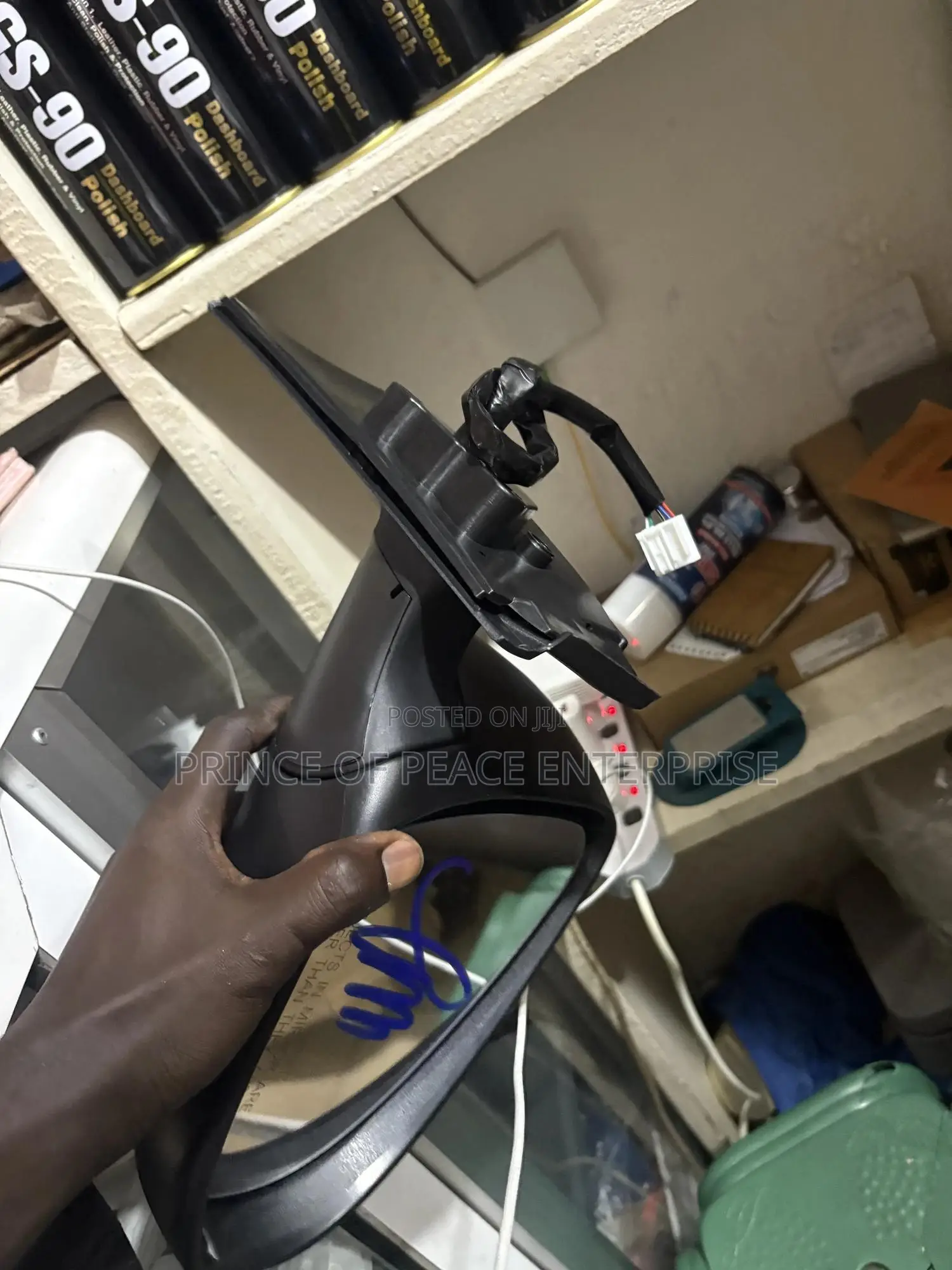 Toyota Vitz 2012 2015 Driver’S Mirror Powerfold( One Side )