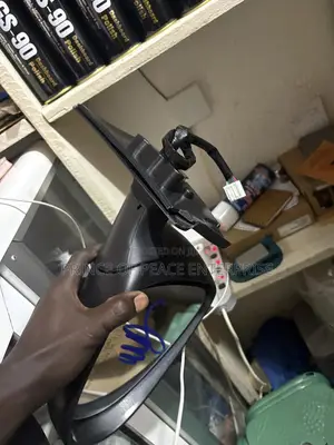 Toyota Vitz 2012 2015 Driver’S Mirror Powerfold( One Side )