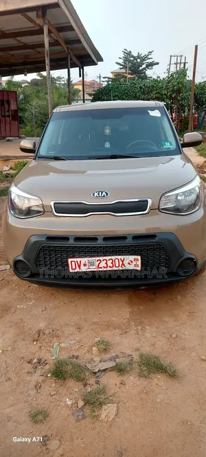 Kia Soul Hatchback 2016 Brown