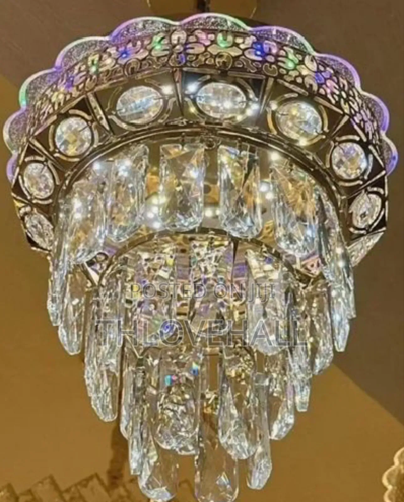( Best Rash Deal: Beautiful Chandelier