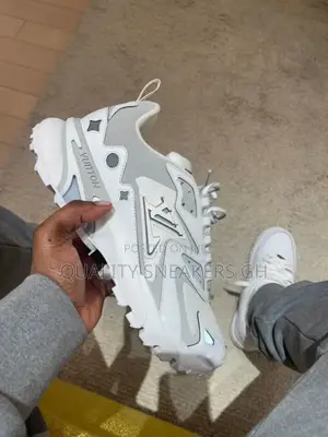 Lius Vuitton Tactics White
