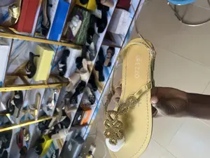 Original Arezzo Flat Sandals