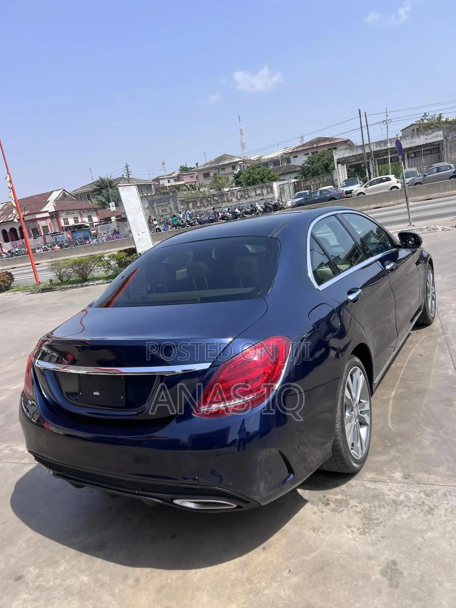 Mercedes-Benz C300 Luxury 4matic Sedan AWD (2.0L 4cyl 7A) 2017 Blue
