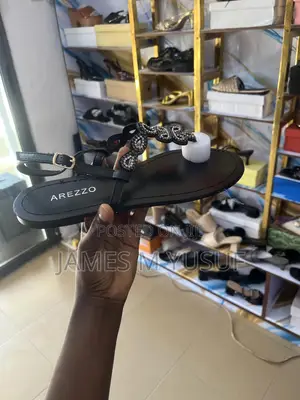 Original Arezzo Flat Sandals