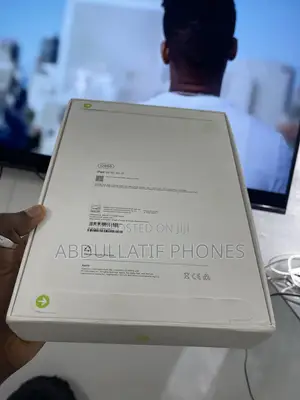New Apple iPad (2025) 128 GB Yellow