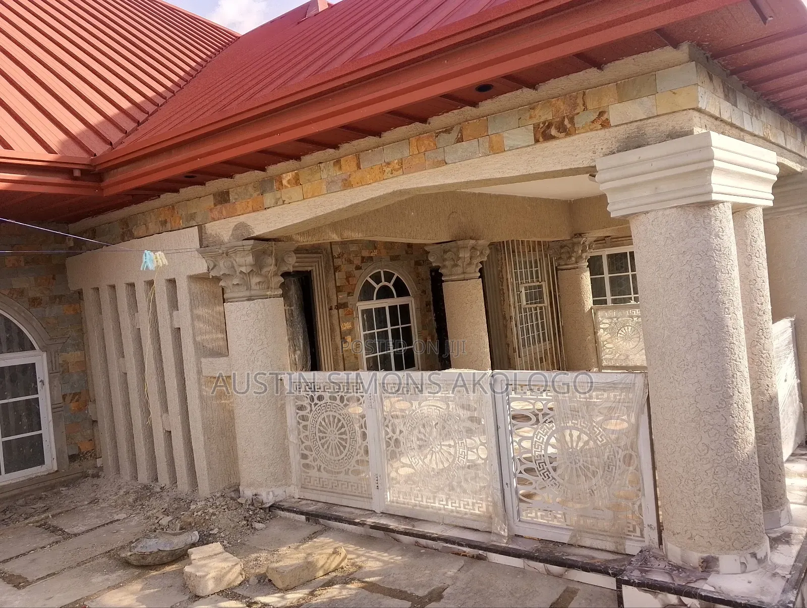 8bdrm Block of Flats in Prestige Properties, Bosomtwe for sale