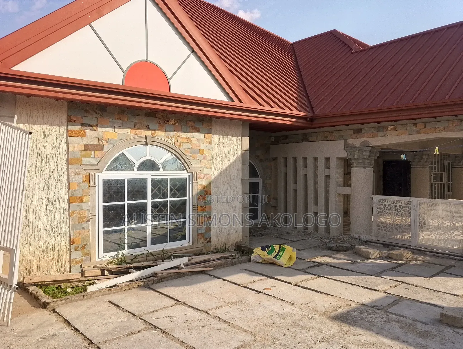 8bdrm Block of Flats in Prestige Properties, Bosomtwe for sale