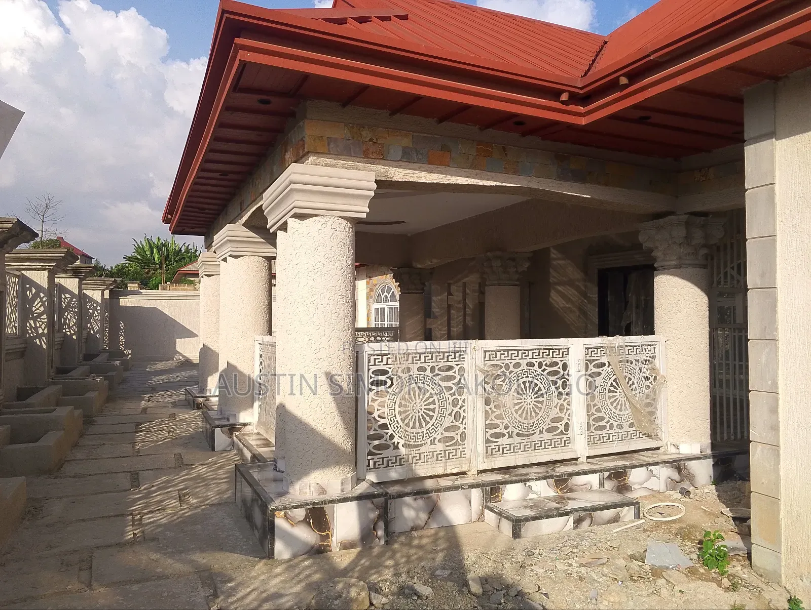 8bdrm Block of Flats in Prestige Properties, Bosomtwe for sale