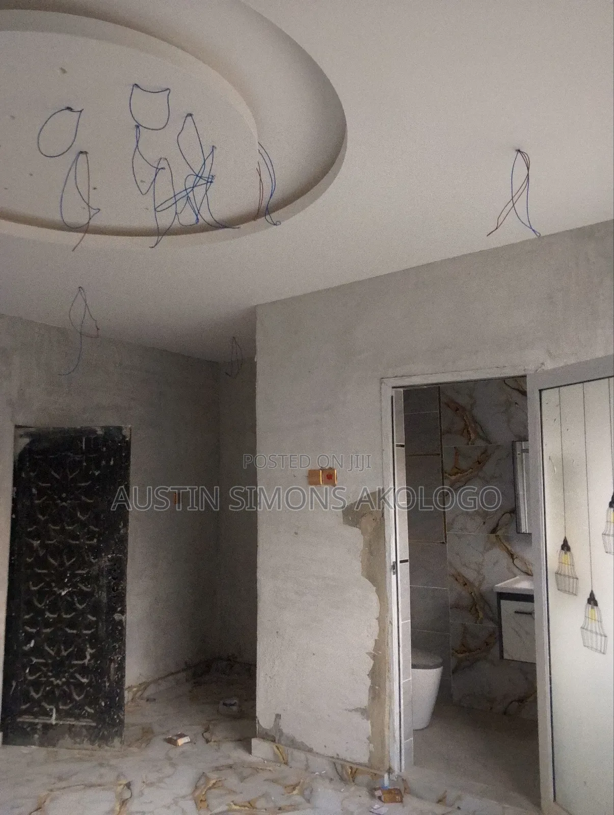 8bdrm Block of Flats in Prestige Properties, Bosomtwe for sale