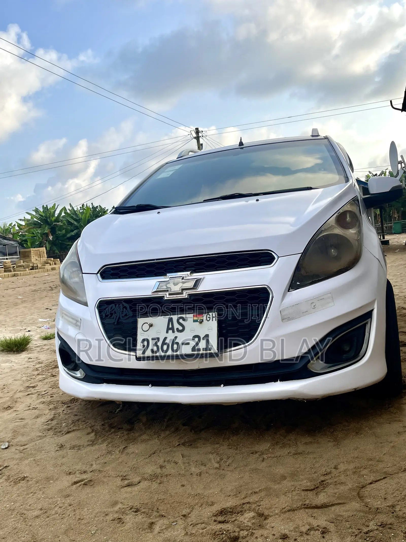 Chevrolet Spark 2LT 4dr Hatchback (1.2L 4cyl 5M) 2014 White