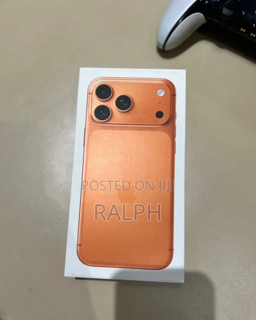 New Apple iPhone 17 Pro Max 256 GB Yellow